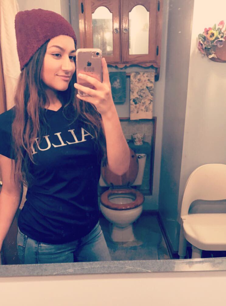 Raquellllv's tweet photo. I lost 40lbs in a year 😭 hopefully I will lose more https://t.co/V0CUrBlcq9