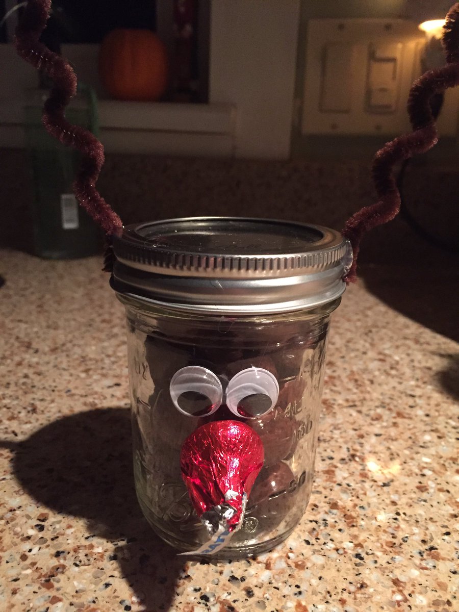 DrJonaWright's tweet photo. #rudolph #kidcreated Mason jar #teacher gifts #smallthingmatter! https://t.co/crVvNd6HLd