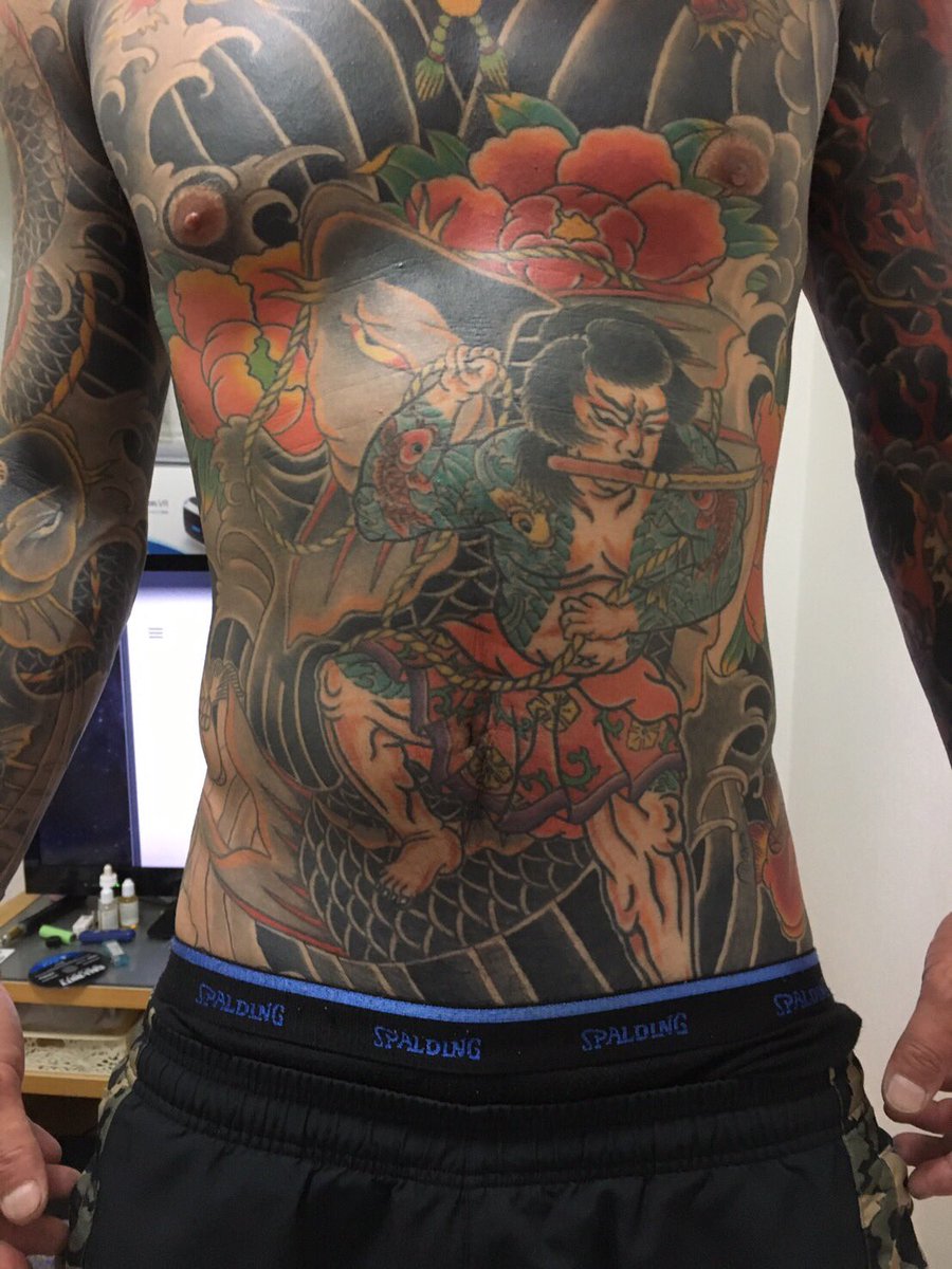 刺青愛好会official 総身彫りですから いかつく見えるけどみんな素敵な人ばかり 刺青 タトゥー Tattoo 紋身 仲間 友達 総身彫り 楽しい いかつい 痛い 肌色撲滅委員会 笑 Rt お願いします