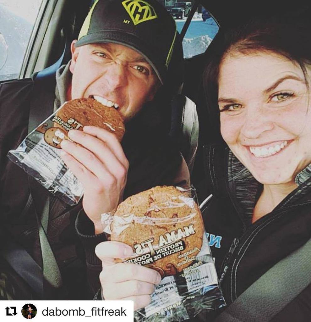 MyOwnHero_Life's tweet photo. #Repost @dabomb_fitfreak ・・・
Mama Ts @mamatsproteincookies and we are off to @unitedperfor… https://t.co/WaLgU0ewZ2 https://t.co/SJLG7RUgr0