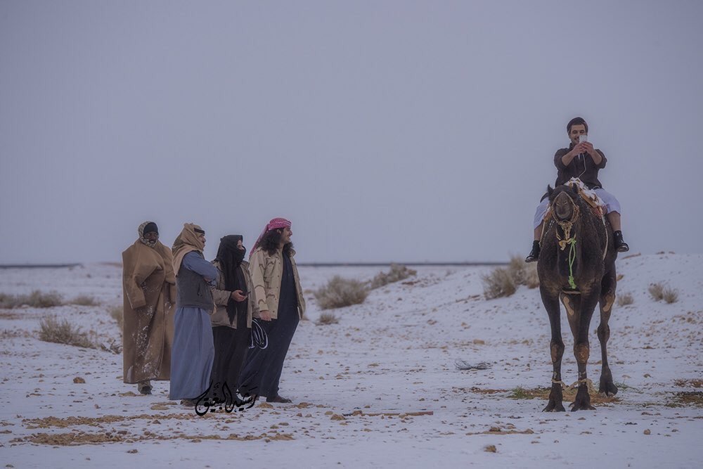SaudiNews50's tweet photo. صور..
.
.

"سفينة الصحراء" في شمال المملكة بعد تساقط #الثلوج .

.

#ثلوج_السعوديه #عرعر #طريف #السعودية #المملكة 
- https://t.co/BA7465HHBm