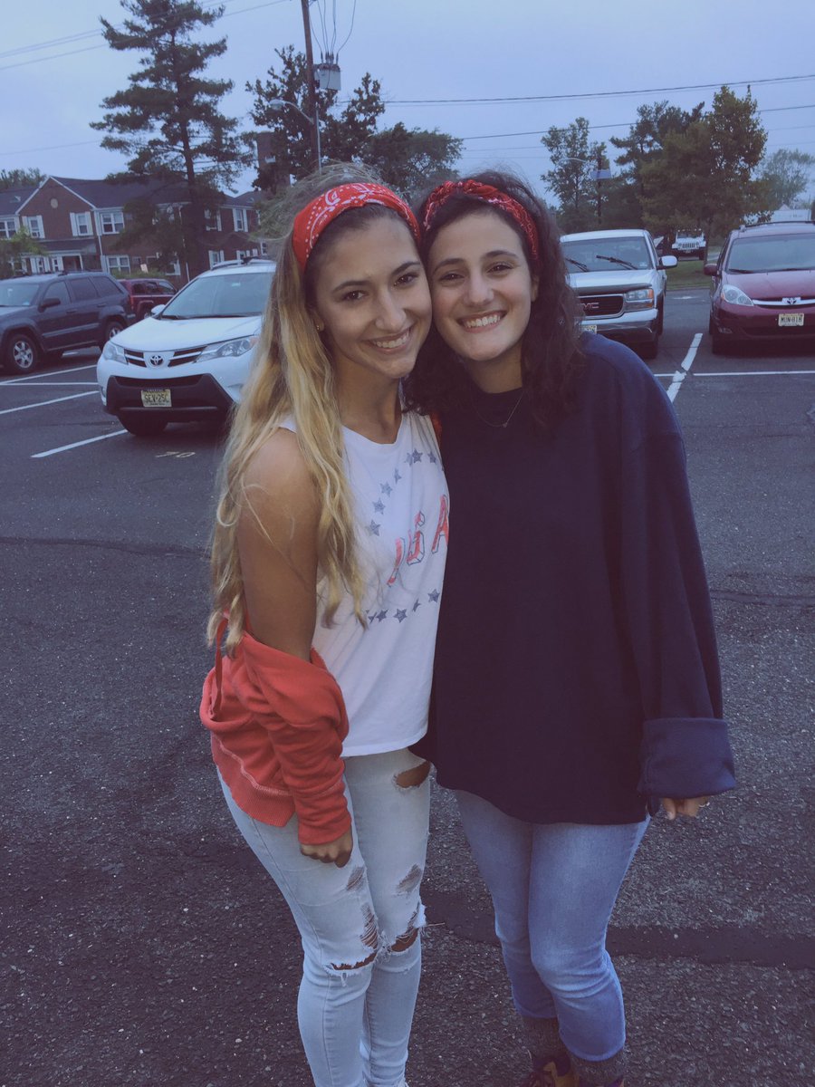 marissakass's tweet photo. Happy bday girlie❤️❤️ @taylorgeigerr congrats on the L and hope you had a lovely day 🤗 https://t.co/wJnfb7Zurl