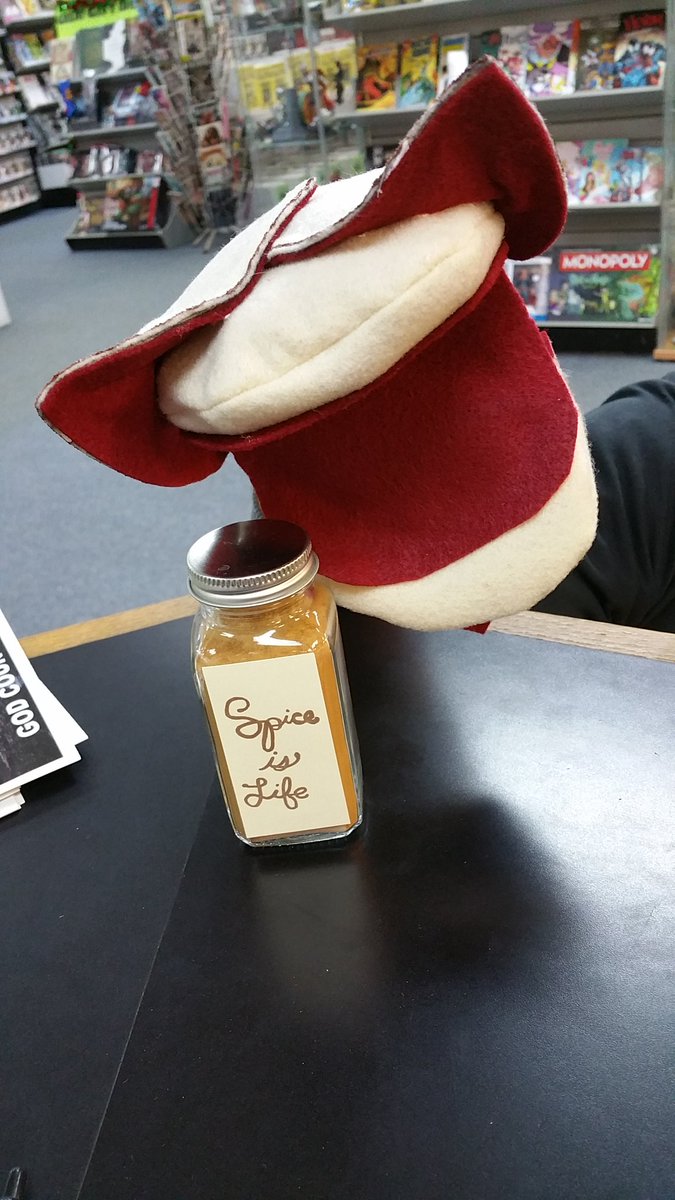 MichaelJWall2's tweet image. Best Christmas gift!!! #spicewormpuppet #spicemustflow Thanks @nerdilyblog !