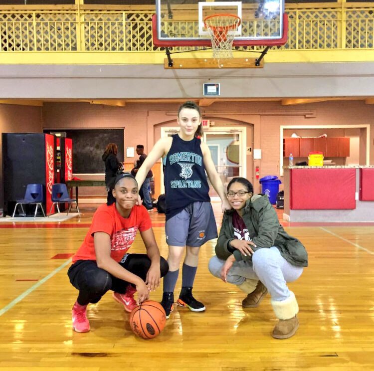 20Dakota20's tweet photo. We worked tonight! Been working together since 6th gr but this might be our first pic together. @Nyah_baby123 @PtaughtU_ #NDOFamily��️ https://t.co/eMR3hGOW8x