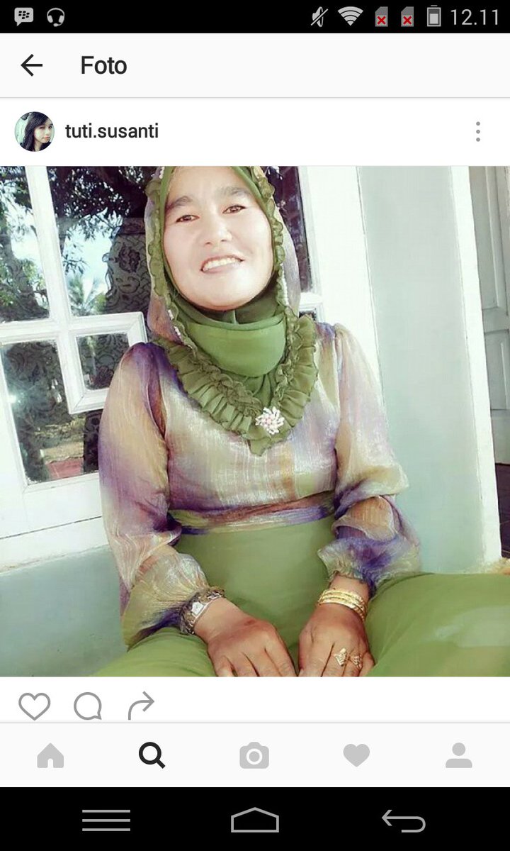 Happy mother day umi smga shat trusy nd trus mndoaknq tnpa lelh nd slalu mengshiq.