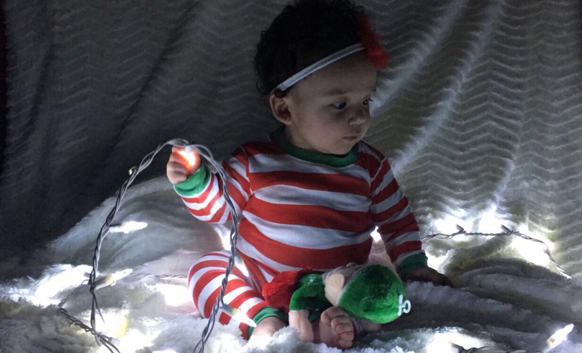 normiess_'s tweet photo. Jazlyn's first Christmas. I love you so much princess 🎅🏻❄️❤️ https://t.co/sslcaeWzrY