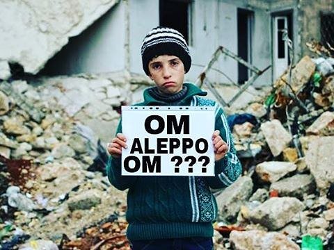 Bellayunitaa's tweet photo. Meskipun Om telolet Om lagi Boming mendunia...tetap jangan lupakan Doa buat warga/anak anak Aleppo Cc; @ronavioleta https://t.co/SbCAwWZVtl