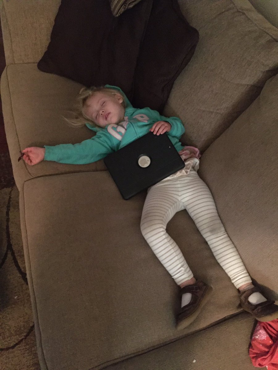 thesweepking's tweet photo. The next generation! My 3 year old passed out w/ iPad. Listening to Rae Sremmurd #MannequinChallenge #WhiteBug #BlackBeatles #raesremmurd https://t.co/ZlyHEihn3R