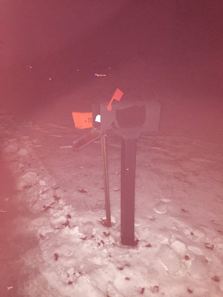 joerl96's tweet photo. If anyone knows who did this to our mailbox (for the second time) please notify me at 419-605-8012. https://t.co/ZNT9M33Kch