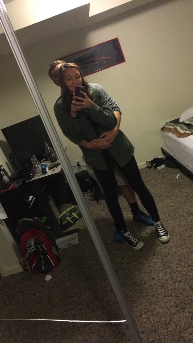 hunter_laur tweet picture