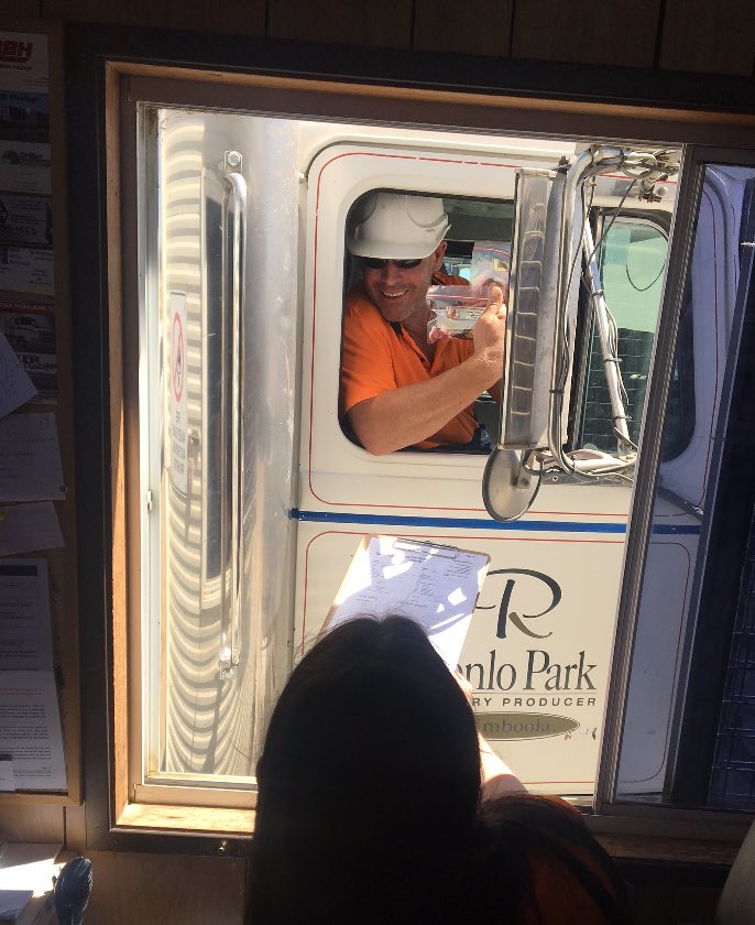 AWBAustralia's tweet image. #Christmas cheer at the #GrainFlow #Dimboola weighbridge 🎄 #AWBharvest #Harvest16