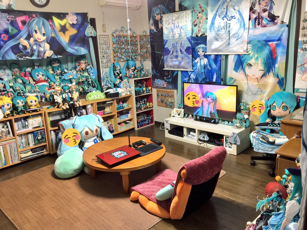 部屋画像 初音ミク部屋まとめ フィギュアがたくさん Naver まとめ