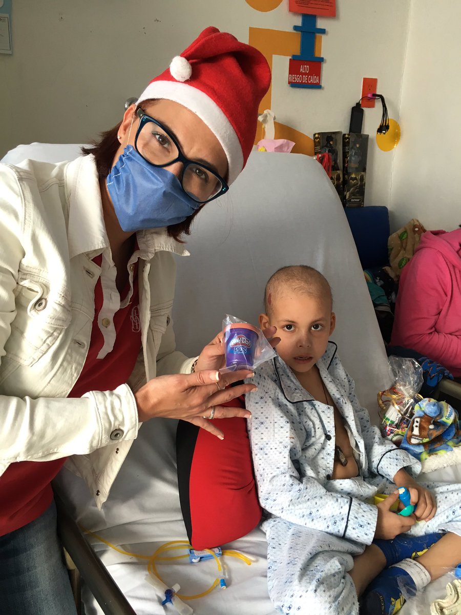 CIRARCA's tweet photo. Son ellos los que nos donan grandeza al corazón. Somos nosotros los que vamos a recibir el amor que tienen para entregar. Feliz Navidad ❤️️🎄 https://t.co/lO2KPCHZ7F
