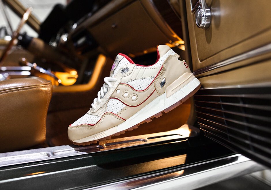 De4TH2F0aMZ's tweet photo. OFFICIAL IMAGES OF:
EXTRABUTTER x SAUCONY
SHADOW5000 #EBFTP *F&F ONLY
#DTH2FMZ #EXTRABUTTERNY #SAUCONY #SHADOW5000 #FFFRESH #PPATH https://t.co/3q2OJIhc5X