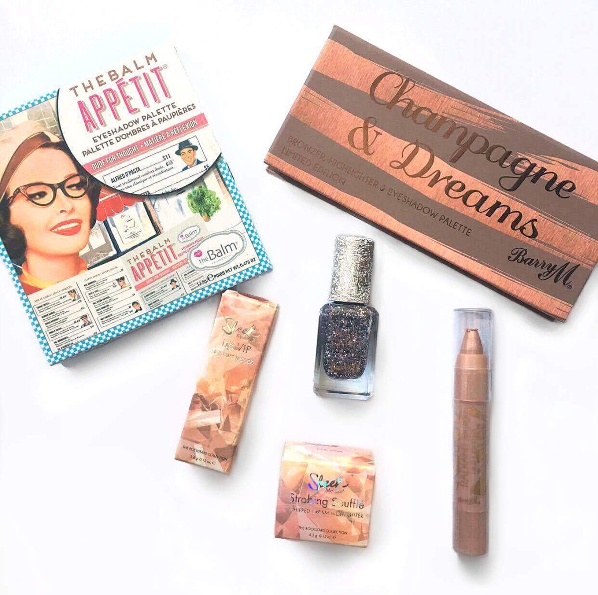 lifewithlozzn's tweet photo. #shewritesaboutitxlozzn 
1. Follow @thebalm @SleekMakeUP @BarryMCosmetics @samanthaswai 
2. RT &amp; tag 3 friends
3. Aus Only
4. 1 entry https://t.co/NiUZy3aIYq
