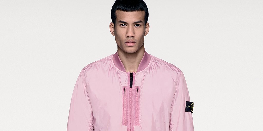 Stone_IslandUK's tweet photo. 6615 #StoneIsland _Spring Summer '017 _Now available > https://t.co/AUAYsNG7kV https://t.co/9VdJ4zOrrj