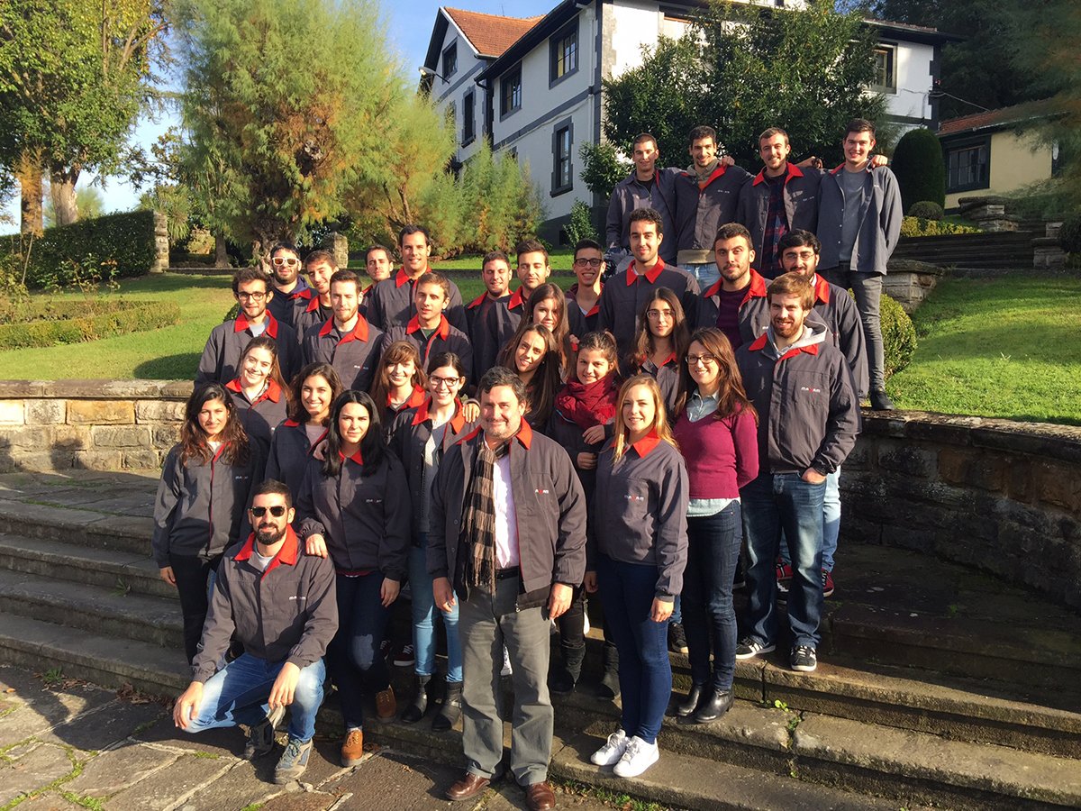 30 <a href="/minasenergiaupm/">minasenergiaupm</a> students learn our #safety processes and policies at our production facilities in #Spain bit.ly/2ha2iO8