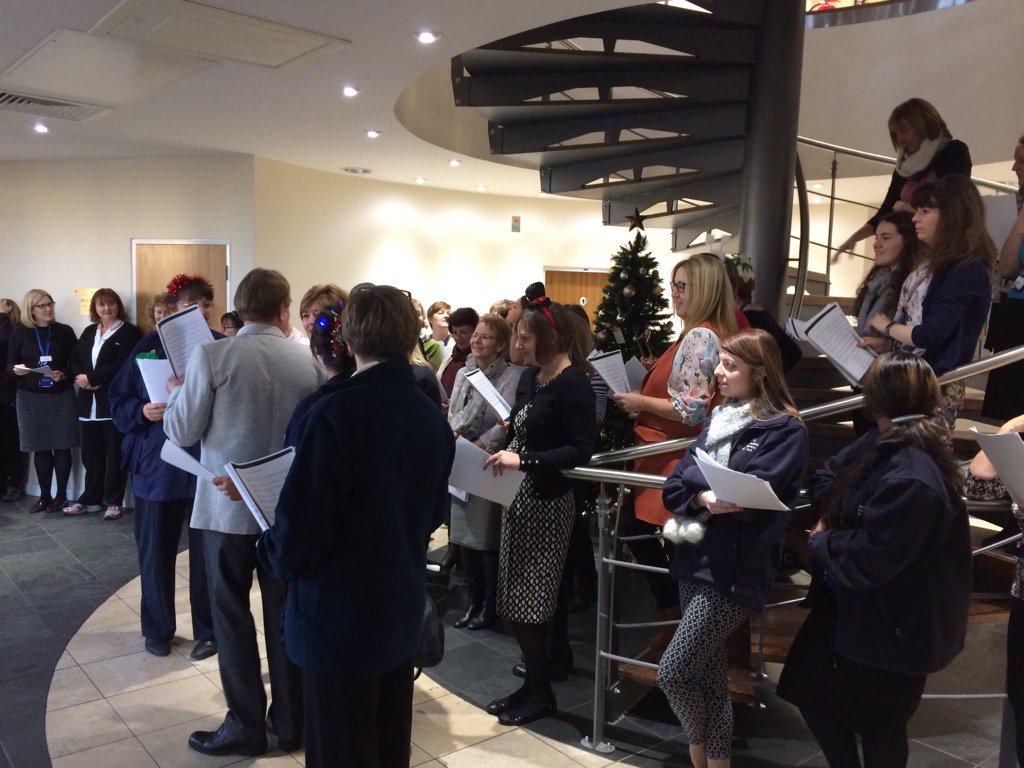 So many choristers they won't all fit in the picture!!