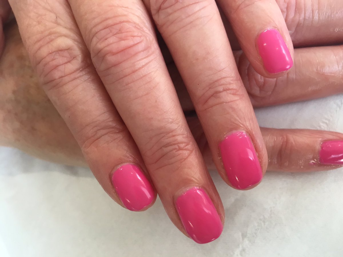 EmmaJaneSwansea's tweet photo. CND Shellac 💕 #cndshellac #cndshellacnails #cndgowithapro #cndworld  #nails💅@SweetSquared @CNDWorld https://t.co/27QMvNh6yu