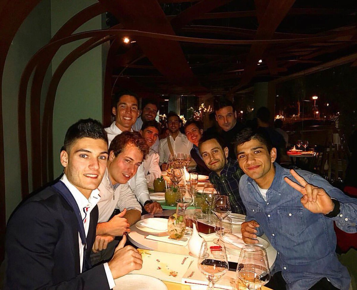 PlaymakerAG's tweet photo. Team dinner yesterday in Barcelona! / ¡Cena de equipo ayer en Barcelona! 😜👏🏻 #PlaymakerAgency #PlaymakerRiders #A41 #JN9 #JM88 #RC88 #AA75 https://t.co/X2zg1p05vi