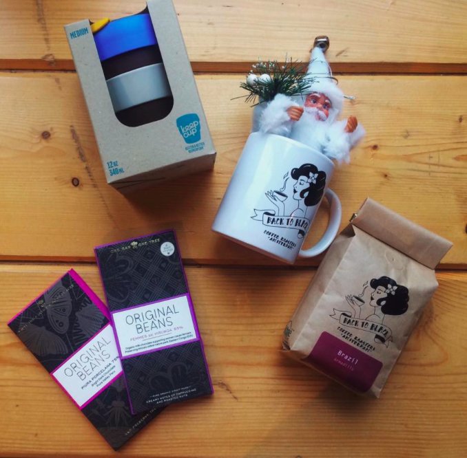 Back2blackoffie's tweet photo. Get your last Christmas presents 🎁🎅🏼 at Back to Black while having a lovely cup of coffee ☕️ https://t.co/HxrbyVo35X