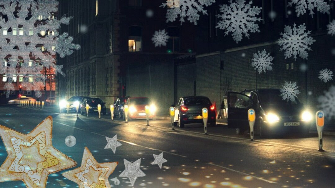 nigreenways's tweet photo. # Four parking cars, three white vans, two loading trucks, and a Peugeot in the bike lane #
Merry Christmas @deptinfra :) #XmasCard https://t.co/wRzDbLLcMs