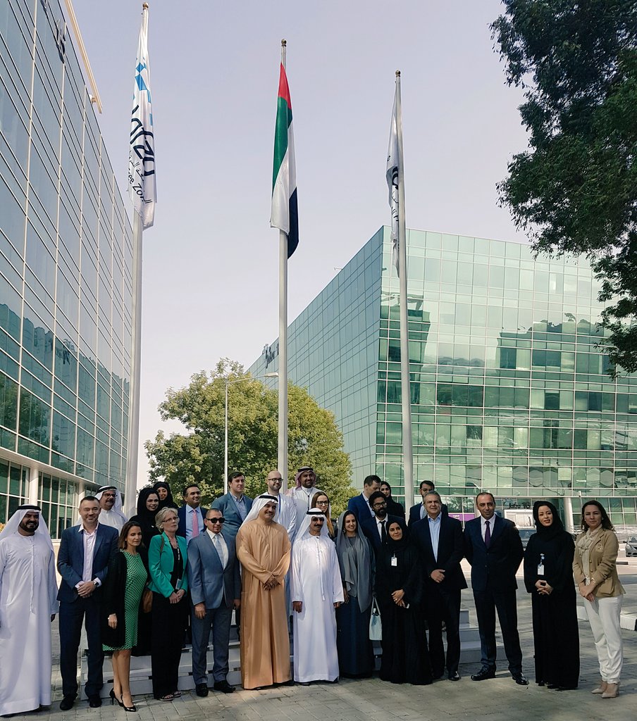 DP_World's tweet photo. DP World Group Chairman and  CEO with representatives of the Tumoohi Emirati internship program @jafzadubai https://t.co/TcbgeaSQrJ