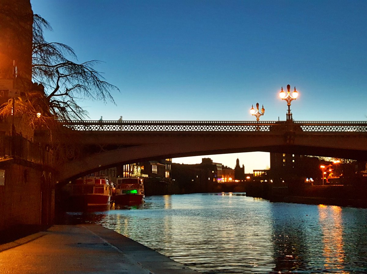 No21York's tweet photo. Morning walks with Andrea and Nate.  Bliss.
#AmazingYork #VisitYork #LoveYork #RiverOuse #LendleBridge #VisitYorkBiz #MuseumGardens https://t.co/VhT9k5AJo8