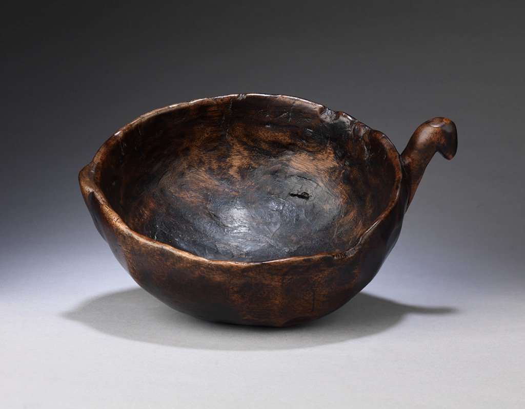 RYAntiques's tweet photo. Ale Scoop with Stylised Bird Form Handle, hewn &amp; hand carved wood, c.1800 #festive #communal #party #BADAselects https://t.co/b1RbUVAxiU