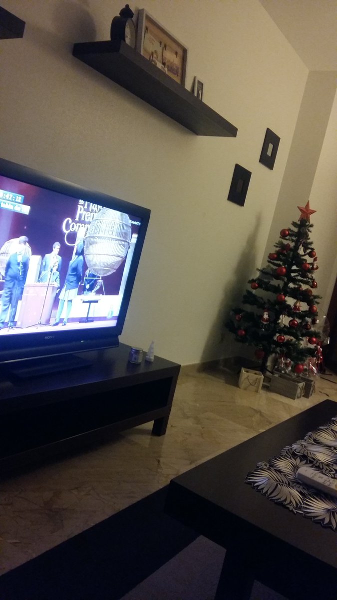 CarmenGL7's tweet photo. Ilusión y nervios!! Tocará algo por Lorca??  @rtve #LoteriaNavidad #LoteriaRTVE https://t.co/giifJX5i8g