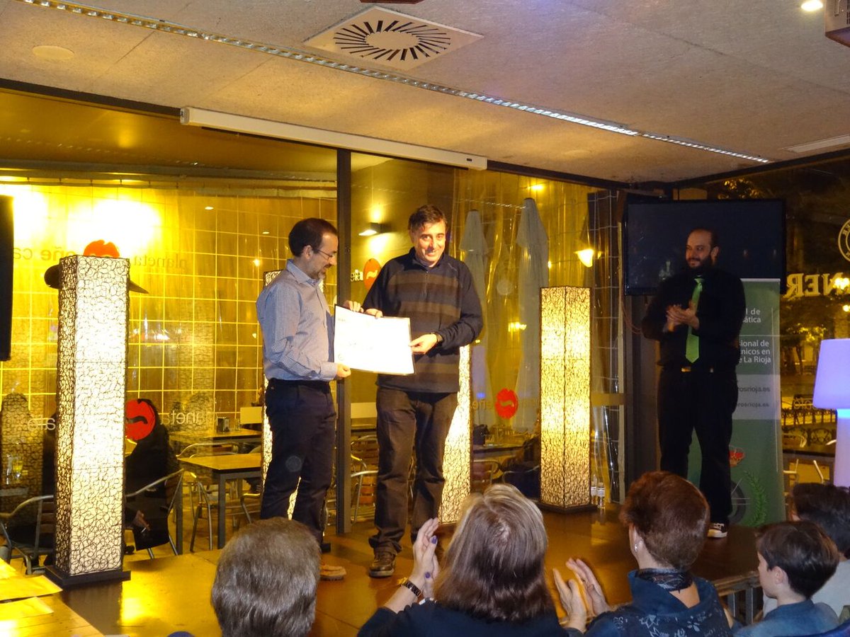 CPIIR_CPITIR's tweet photo. muchas gracias a todos, un éxito de noche. Todavía puedes colaborar FILA CERO sigue abierta hasta el 26 dic, cc en https://t.co/oirbIub2FL https://t.co/jTsQvVkKaS