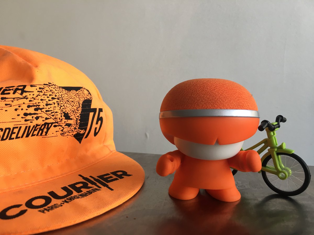 <a href="/couriierparis/">COURIIER - Paris</a>  vous livre votre cadeau idéal (MiniXboy orange) en 4h (en région parisienne)!
RDV vite sur : ow.ly/mNi9307i6Vh