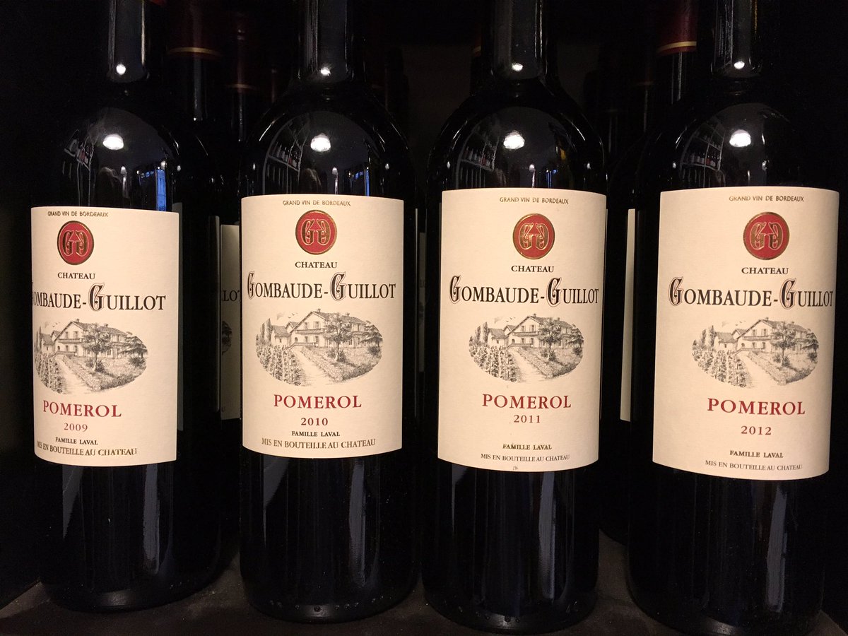 lelieuduvin's tweet photo. Comment ? On aime @gombaude ? Oui, un peu !
#pomerol #vin #bio #Noel https://t.co/aEeWMBFwjr