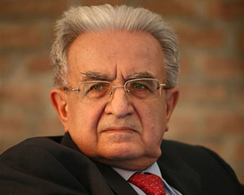 RUniversitas's tweet photo. Paolo #Prodi, l’uomo del “futuro” dell’#università italiana https://t.co/aDOKqOYtnv @UniboMagazine @romanoprodi @IsabellaCeccari https://t.co/iwaxGtisM9