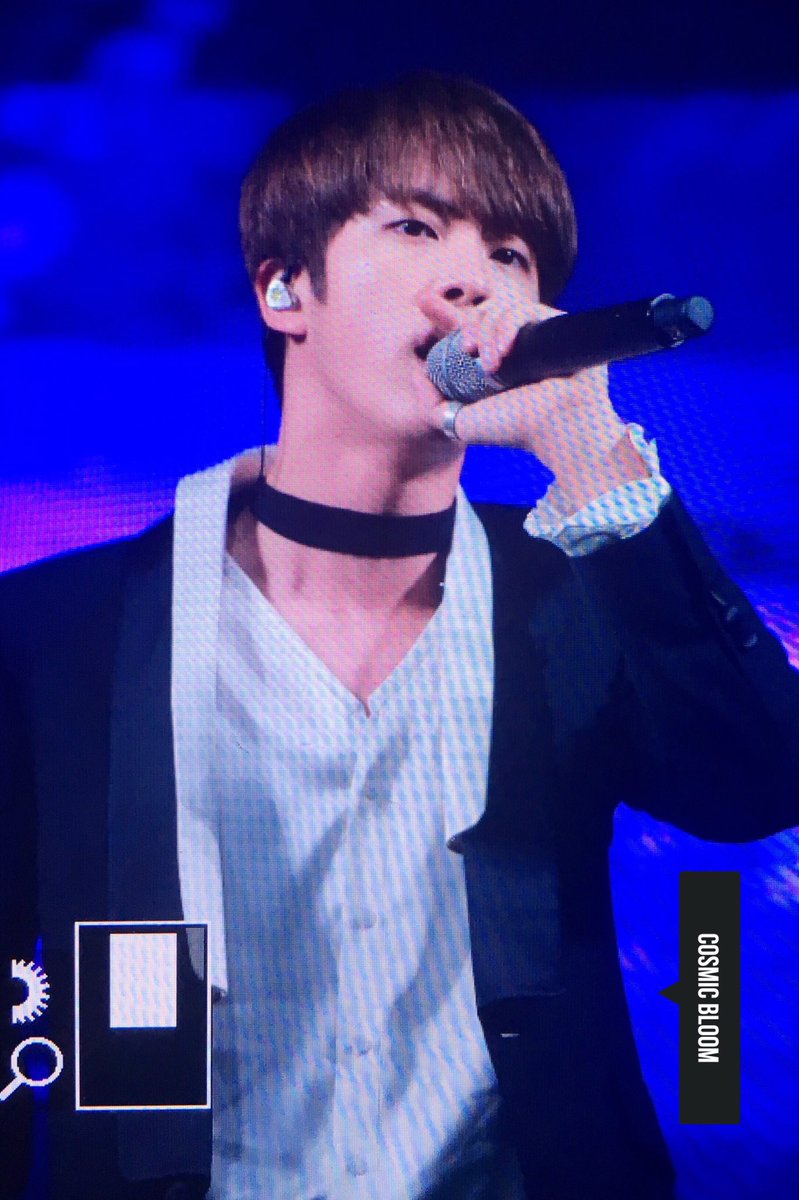 921204net's tweet photo. 161222 논산 #석진 #진 @BTS_twt https://t.co/5vYTmDXYFL