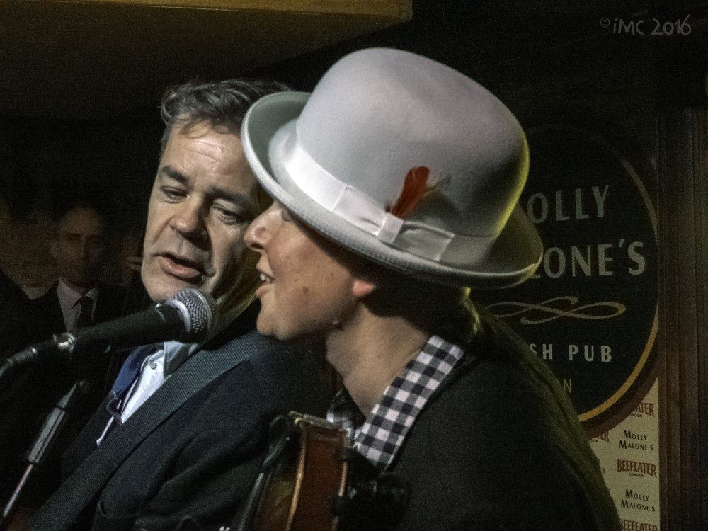 wrecklessmouse's tweet photo. Sid Griffin y The Coal Porters, bluegrass en @elpurpleweekend:@SidCPsGriffin #CoalPorters #PurpleFestival #Purple2016 #MollyMaloneLeon https://t.co/IzbvJhjHda