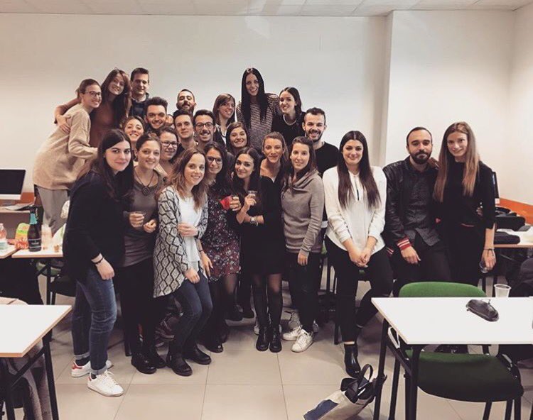 eliasmanzon's tweet photo. Natale in Creatività 😍🎄🍾 #iusve #iusvefamily #mSTC @IUS_VE https://t.co/mw5iIOvOUC