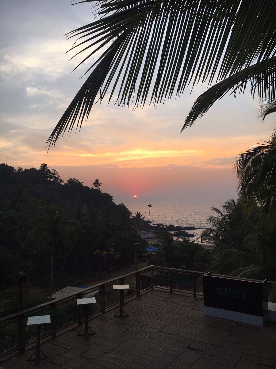 #ADayOfsLick 2X will be held RIGHT HERE this year, check these out! 

Sunsets &amp; scintillating music!

<a href="/sLick_IN/">sLick!</a> <a href="/WatersGoa/">Waters Resort Goa</a>