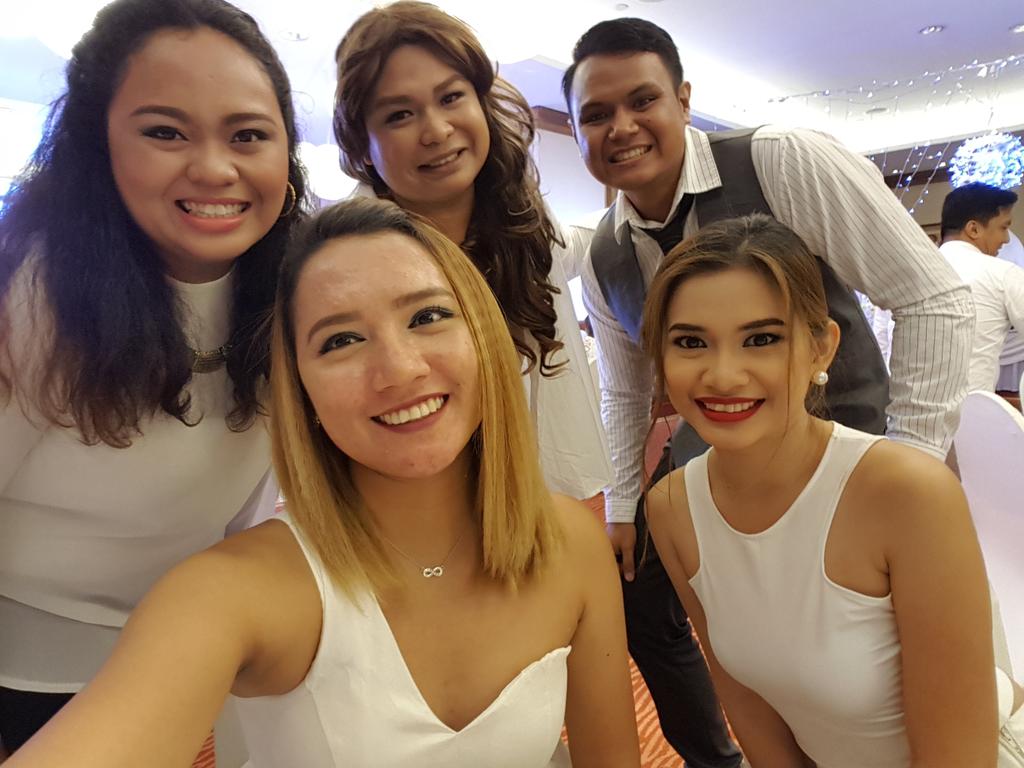 noynitalipan's tweet photo. #AzpiredWhiteParty2016 #AlmiraBirthday2016 #BeAzpired https://t.co/RlU5a6oqjK
