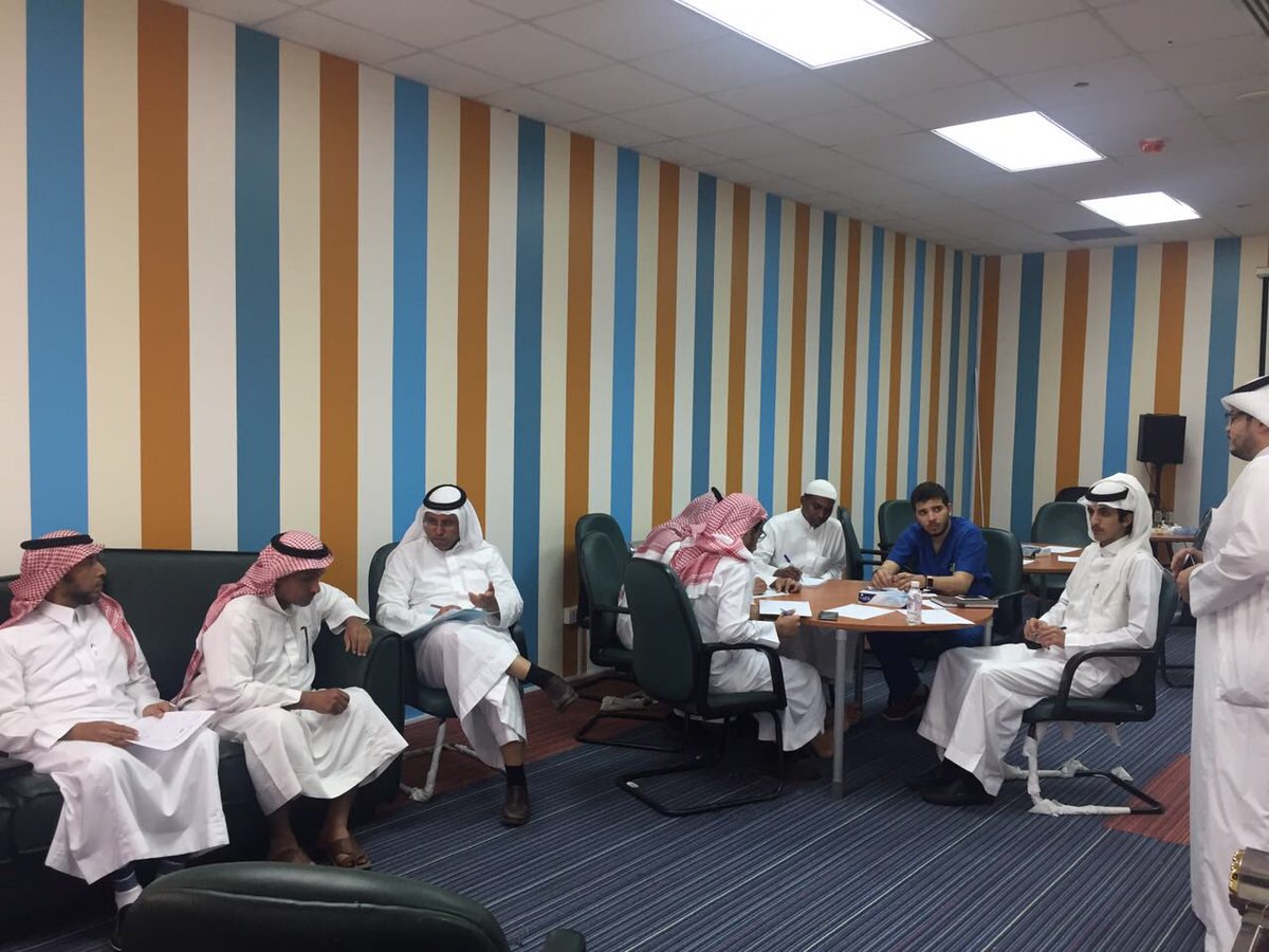 Educationalclub's tweet photo. حضر رئيس النادي التربوي اليوم ورشة العمل المنعقدة بين رؤساء الأندية و وكالة الأنشطة الطالبية بحضور وكيل العمادة د. عمر سنبل https://t.co/fwJ1g3PSkT