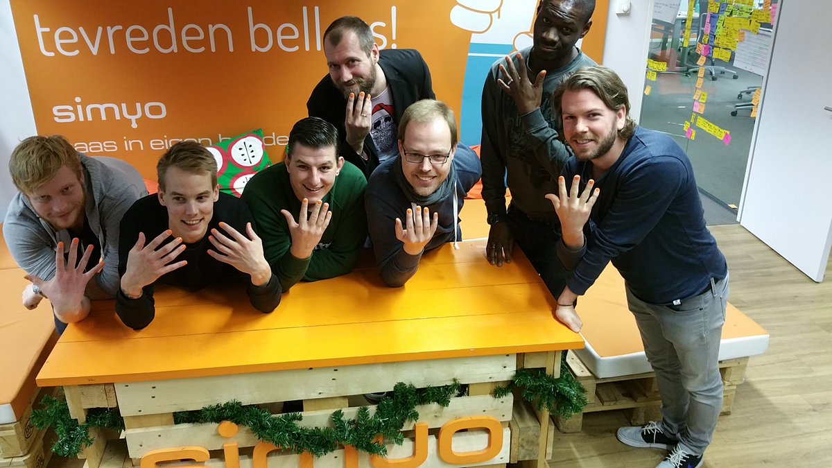 simyonl's tweet image. Wij doen mee! 💅 @tmobile_webcare @vodafoneNL @Tele2Webcare Jullie ook? #SR16 #Tijn #heelhollandlakt