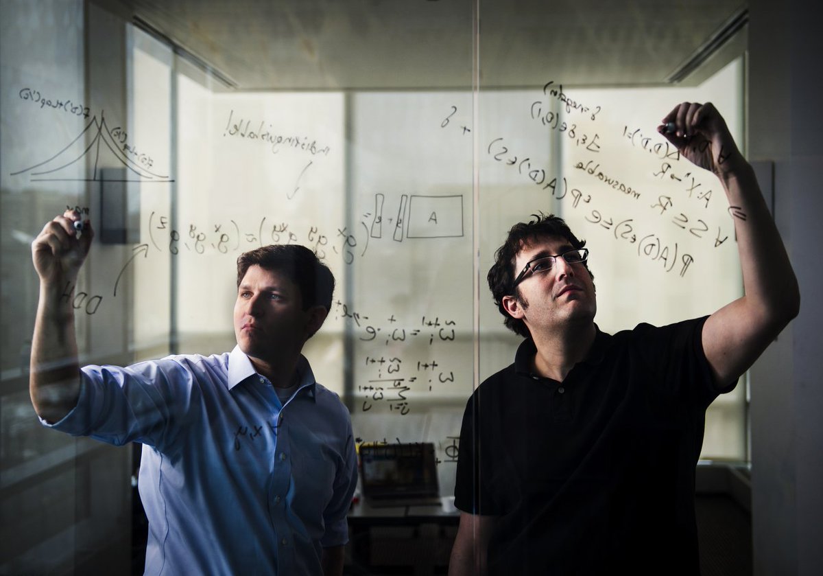 A selection of our top photos at <a href="/Northeastern/">Northeastern University</a> from 2016 by <a href="/modoonophoto/">Matthew Modoono</a> and myself: northeastern.edu/news/2016/12/p…