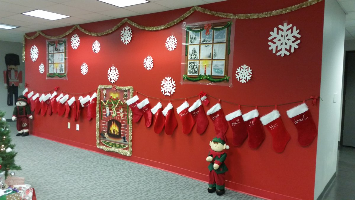 LerosLimos's tweet photo. The stockings were hung by the chimney with care. #LerosLife #NightBeforeChristmas #LerosFamily #OfficeXMasParty #HolidayParty https://t.co/faHRzaR3uF