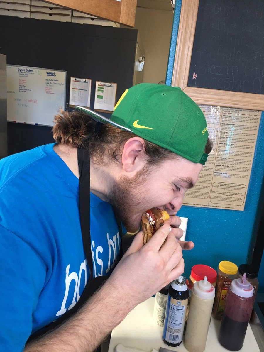 hubsquad's tweet photo. QC- Quality Control!
Sloppy Grilled Cheese Taco!!! https://t.co/j3PzY57eBB