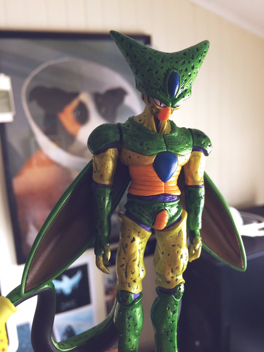 rodlawliet's tweet photo. esto me acaba de llegar desde Japón!!!!!, regalo de navidad adelantado #cellfirstform https://t.co/8nQxGSqNuy
