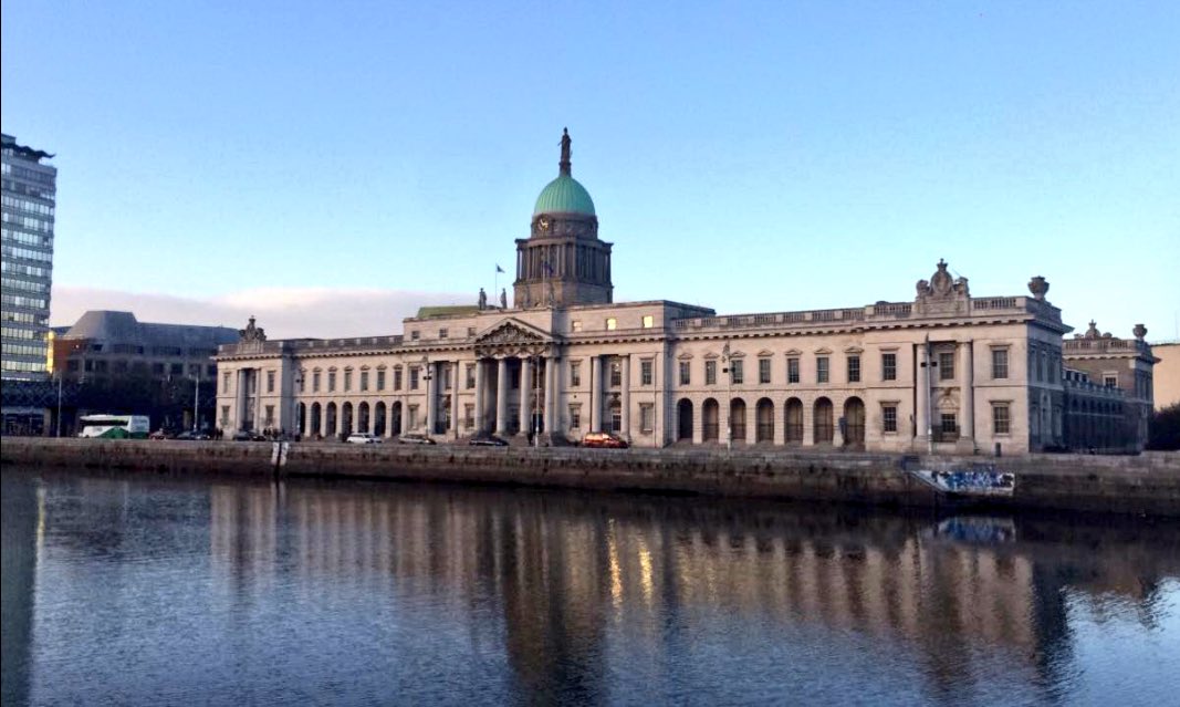 lisa_robbo's tweet photo. Tanks a million Dublin! ☘️🇮🇪🍺💚 https://t.co/v1PYy43vwH