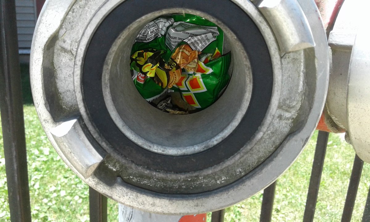 rorrocp's tweet image. En tu edificio revisa que no haya obstrucción en el ingreso de la Red Seca, no se logrará la eficiencia esperada en los pitones.