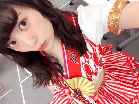 FCH_48's tweet photo. こんばんわん🐶

この時期になるとH K T 4 8 として出場した紅 白を思い出しちゃう😭💓
この衣装懐かしい😳💕
メロンジュ ース の衣装だったよね😍
H K T メンバーもずっと私の中で大切な人達！💓
じゃあまたねん👋

🌻 か の ん 🌻 https://t.co/C38BEwMGkH