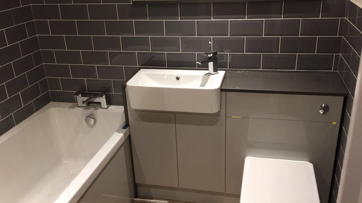 DavidBialan's tweet photo. Quartz Pewter tops with Grey acrylic door @bacomponents @bushboard @Victorianplumb @idsurfaces https://t.co/YBoKzybmJ2