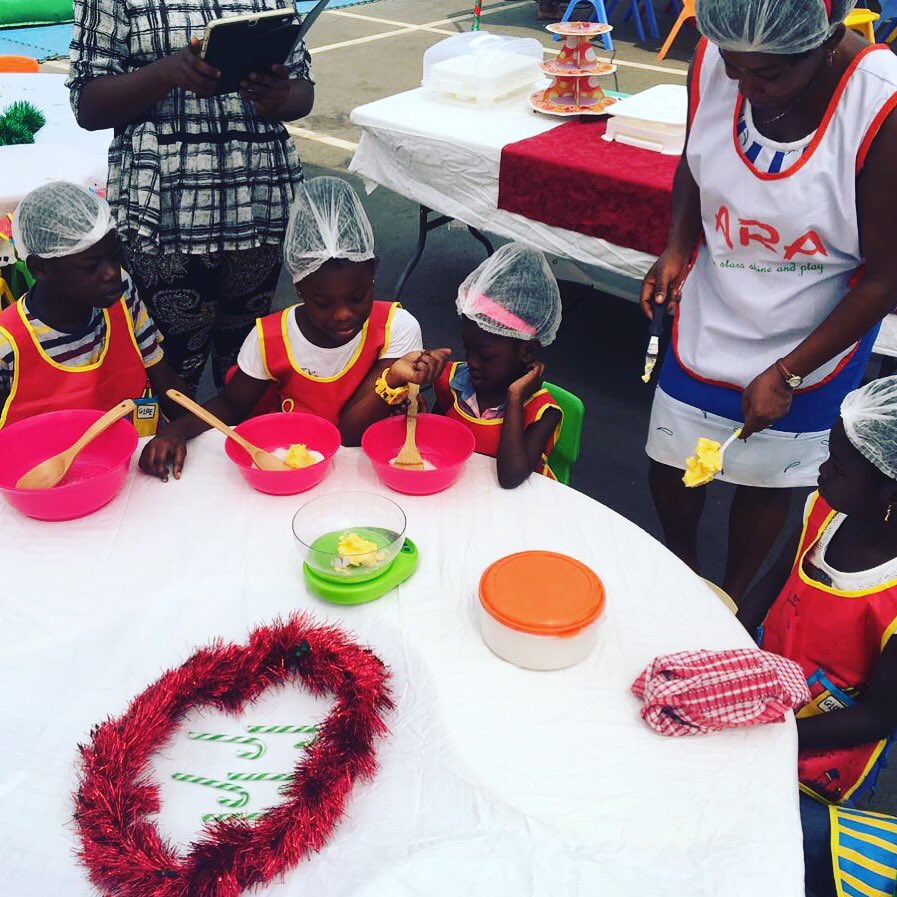 KlubARA's tweet photo. Children getting stuck in on our Jingle Bake N Play Day! Edible arts n crafts. Join us!!
#ARAPlaytime #AchimotaMall https://t.co/mQaAItgfNb